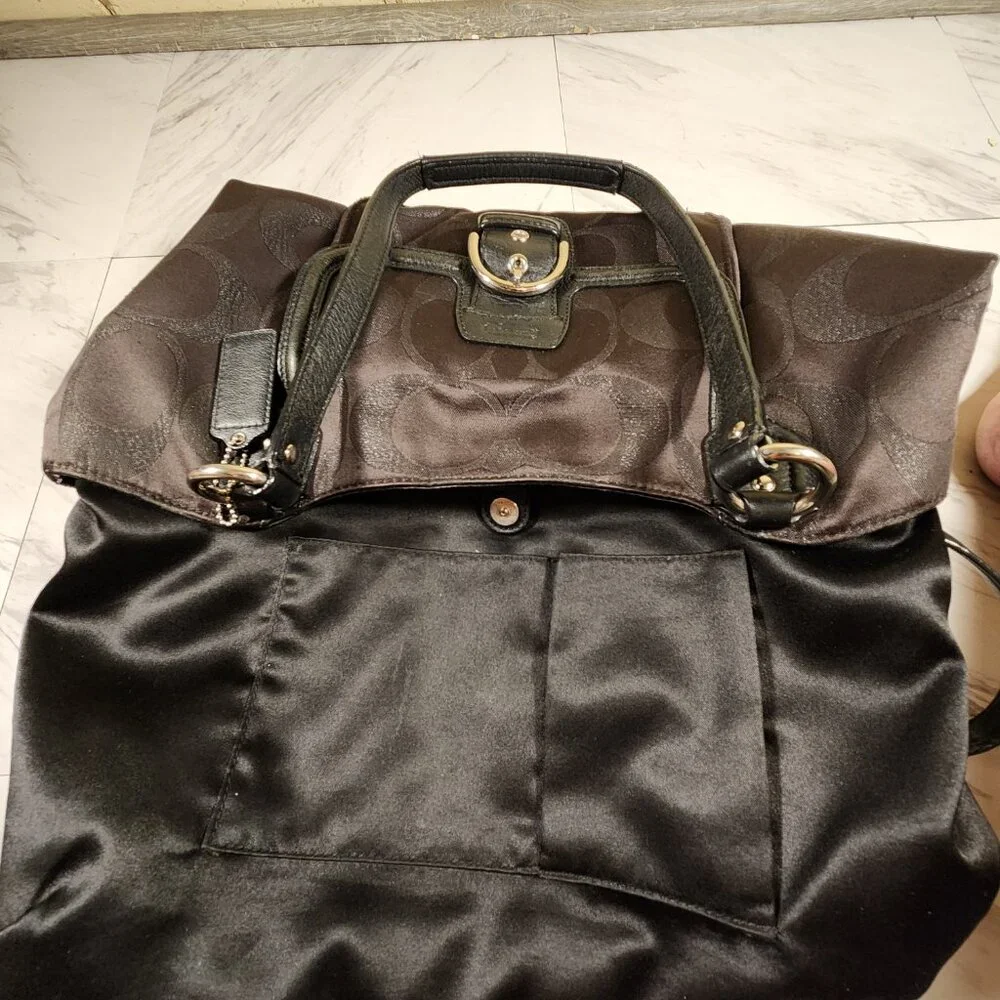 Like New Coach Campbell Black Metallic Signature C's Shoulder Bag Purse
